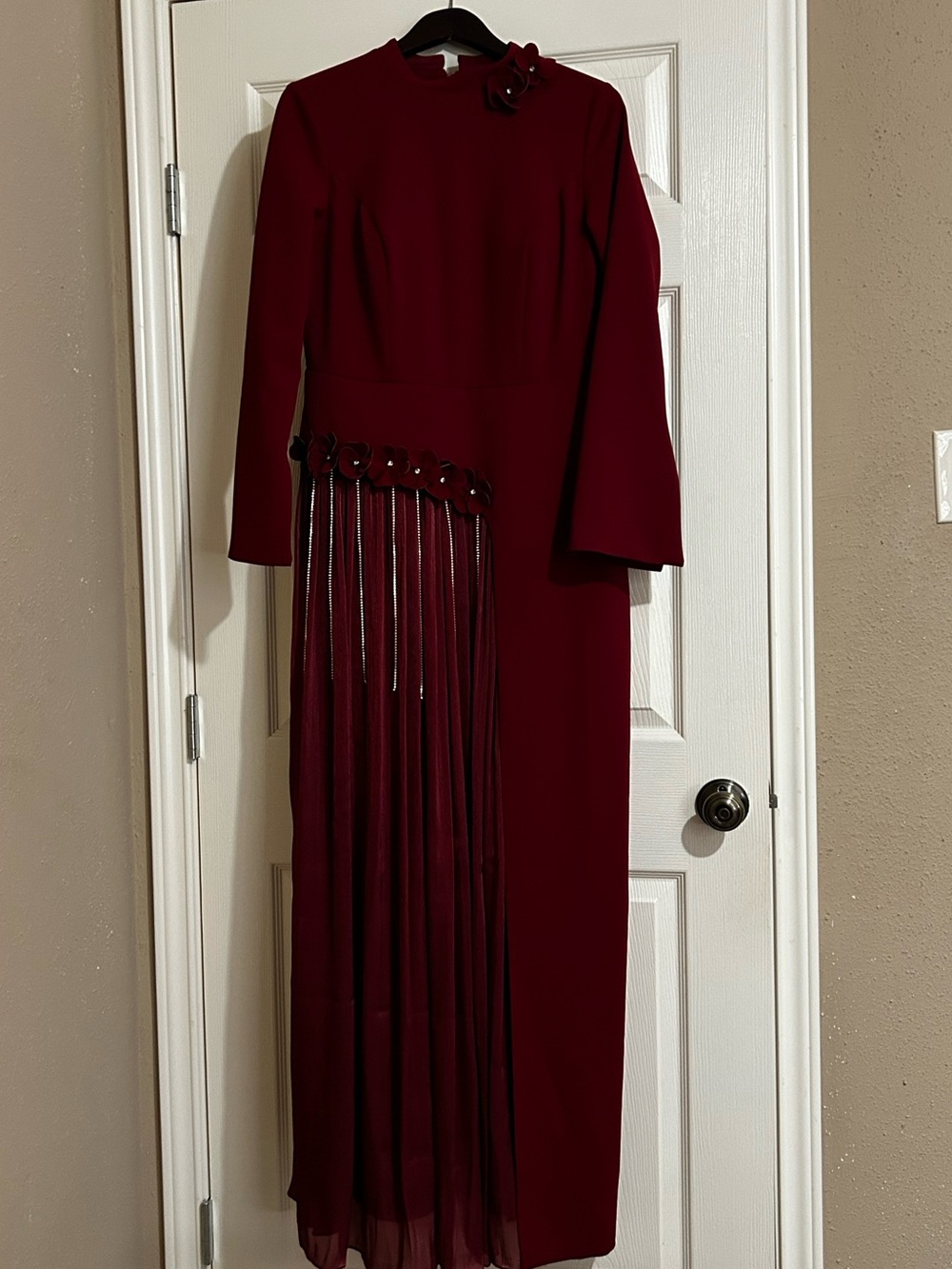 Modazehrada Elegant Women's Long Sleeve Burgundy Fringe Dress